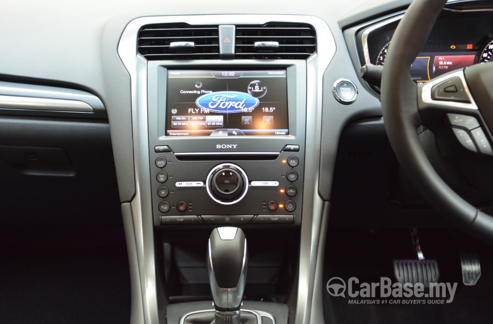 Ford Mondeo CD391 (2015) Interior