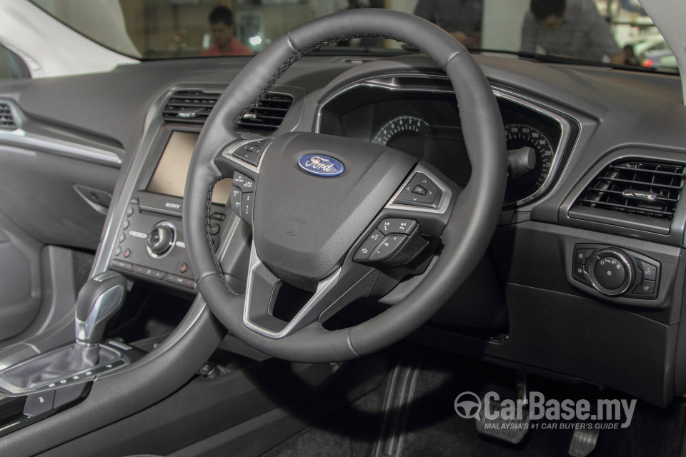 Ford Mondeo CD391 (2015) Interior