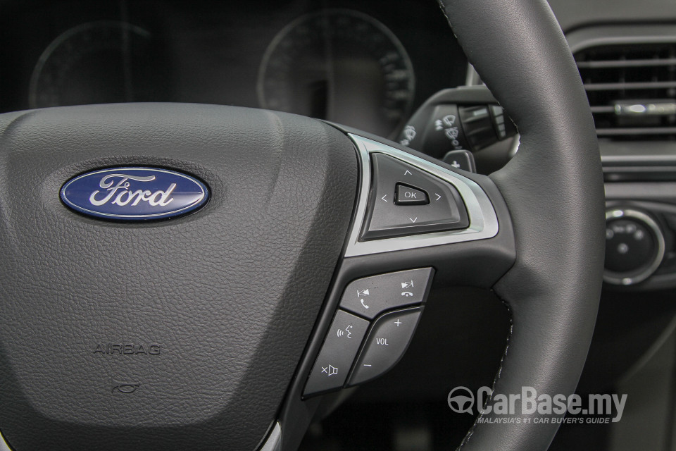 Ford Mondeo CD391 (2015) Interior