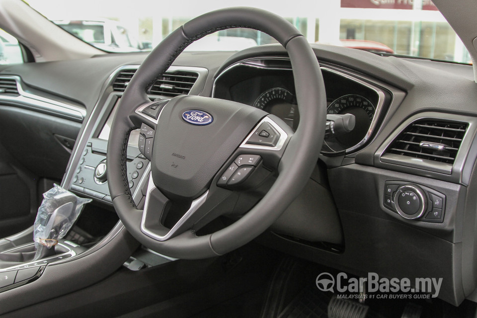 Ford Mondeo CD391 (2015) Interior