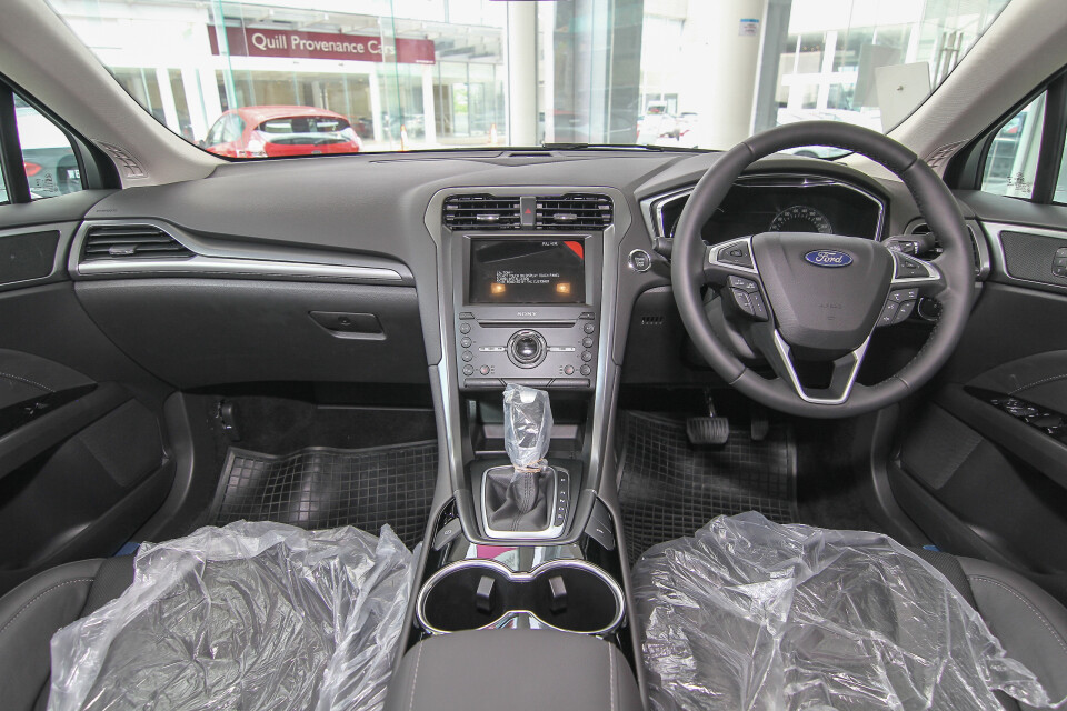 Toyota Fortuner AN160 (2016) Interior