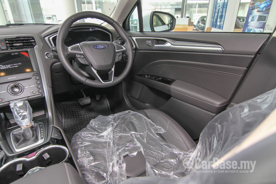 Ford Mondeo CD391 (2015) Interior