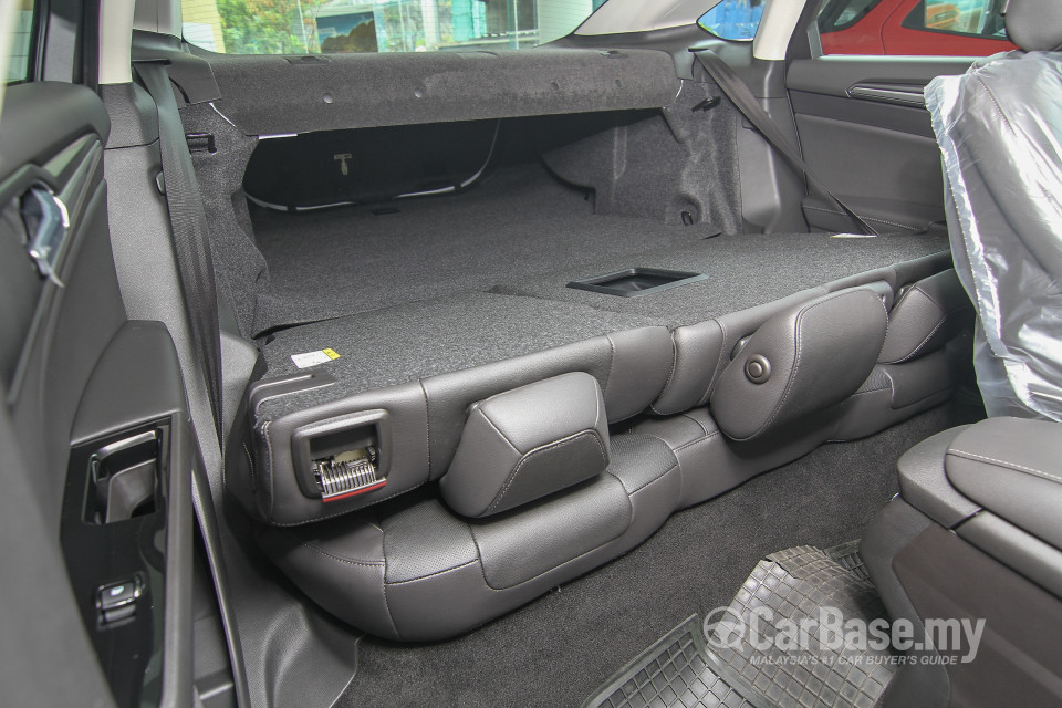 Ford Mondeo CD391 (2015) Interior