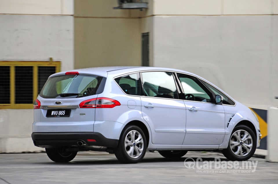 Ford S-MAX Mk1 (CD340) (2011) Exterior