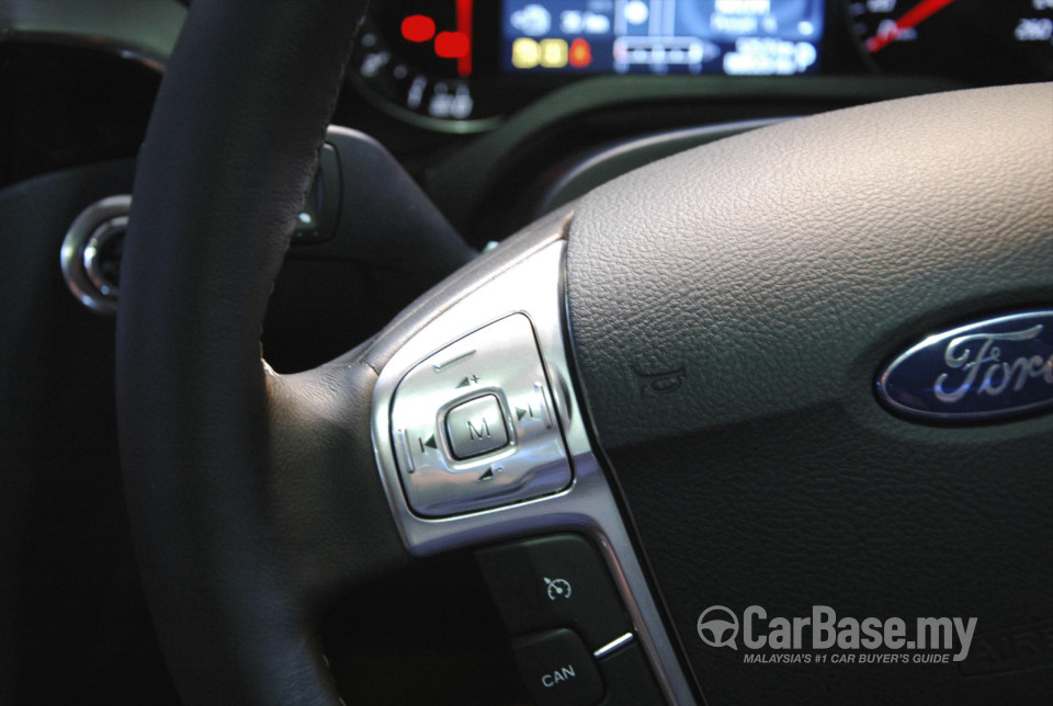 Ford S-MAX Mk1 (CD340) (2011) Interior