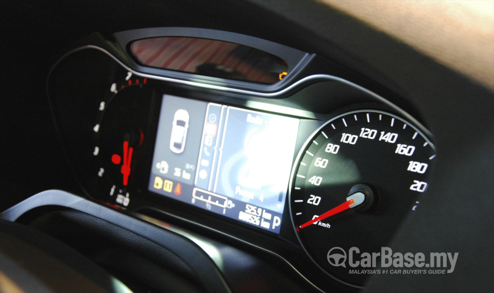 Ford S-MAX Mk1 (CD340) (2011) Interior