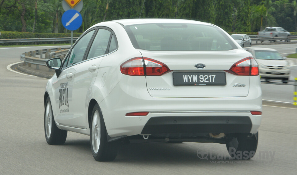 Proton Preve P3-21A (2012) Exterior