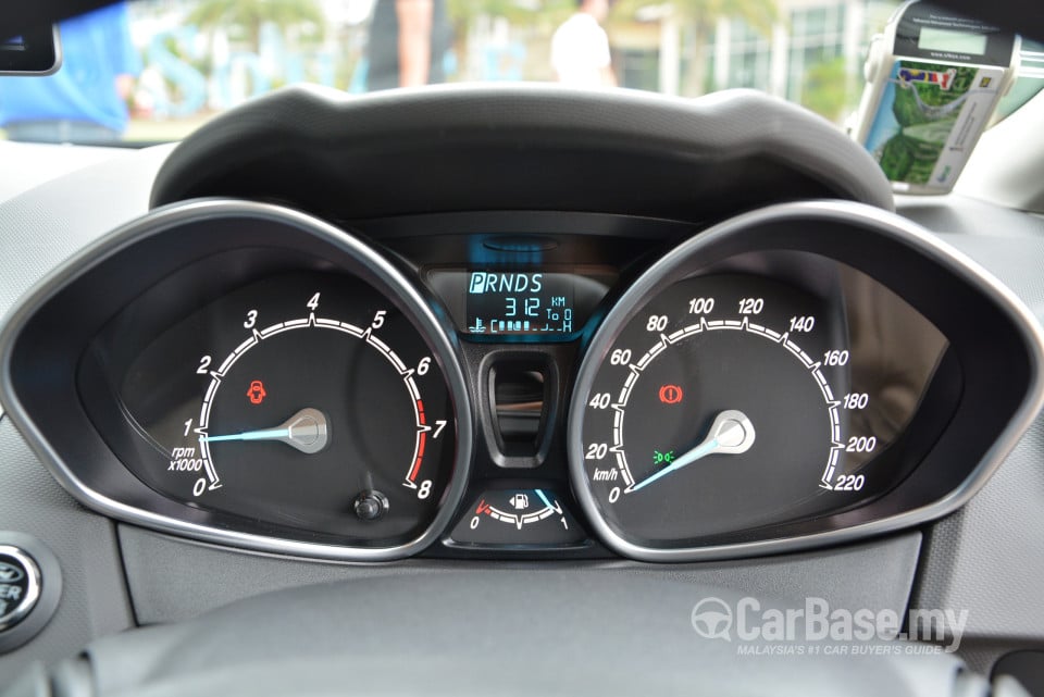 Ford Fiesta Sedan Mk6 Facelift (B299) (2013) Interior