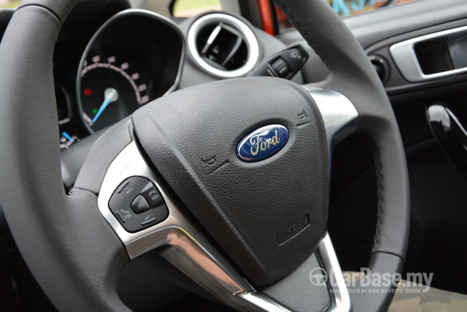 Ford Fiesta Sedan Mk6 Facelift (B299) (2013) Interior