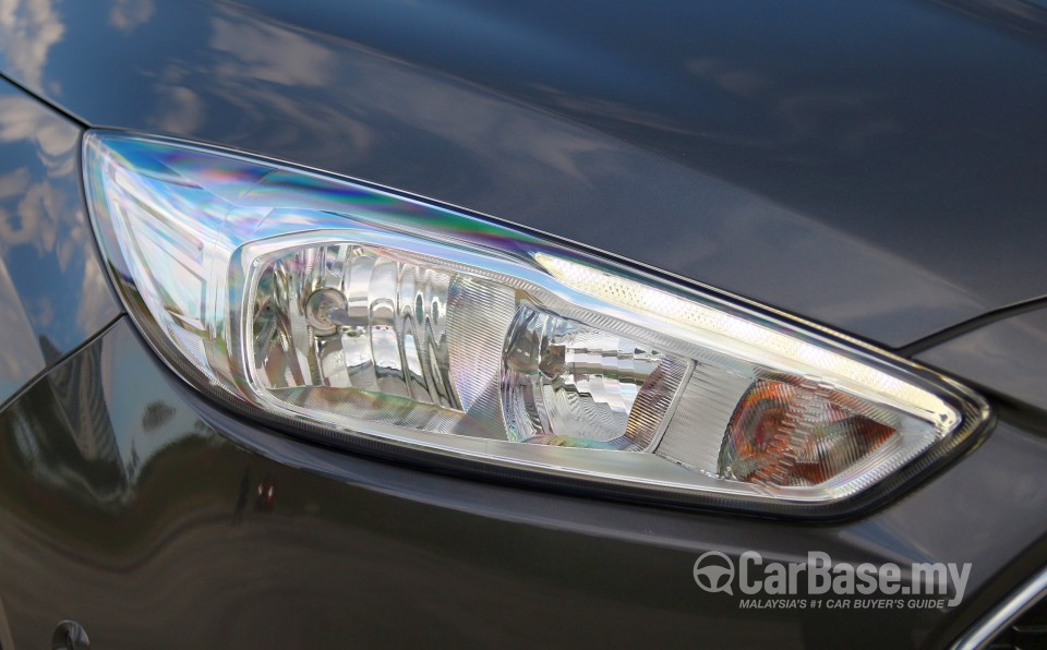 Ford Focus Sedan Mk3 (C346) FL (2016) Exterior