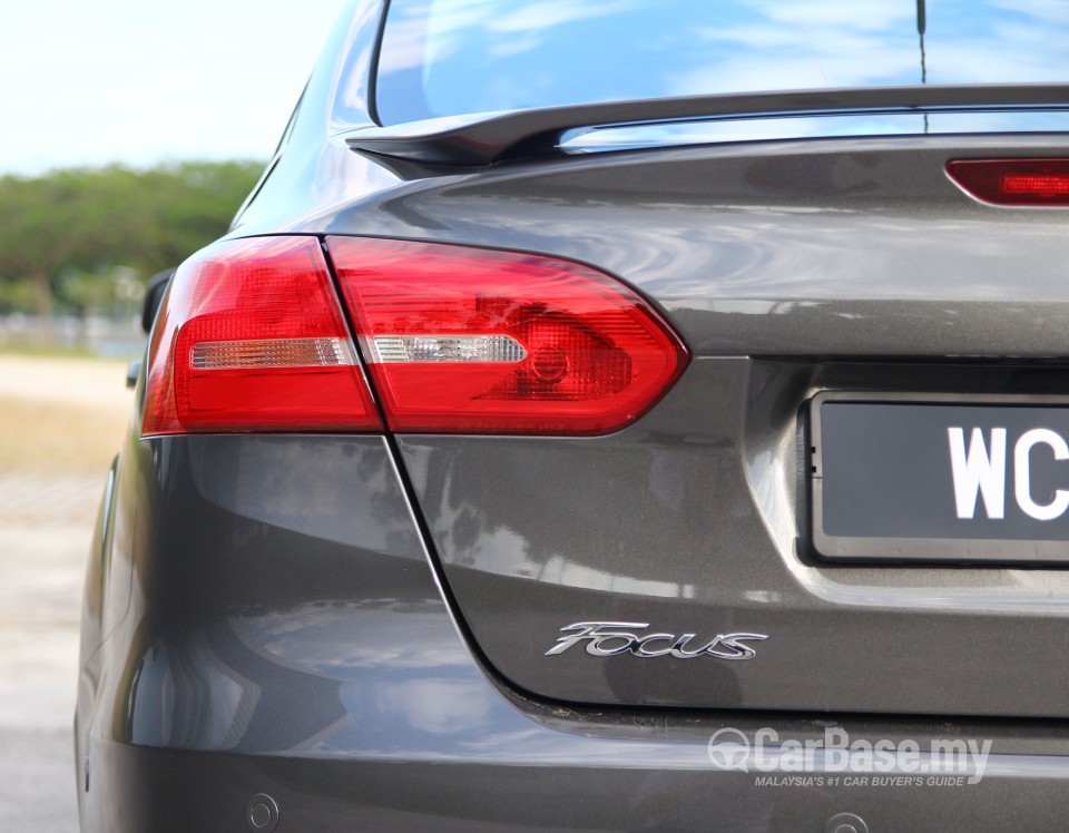 Ford Focus Sedan Mk3 (C346) FL (2016) Exterior