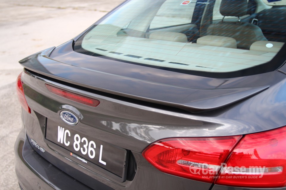 Ford Focus Sedan Mk3 (C346) FL (2016) Exterior
