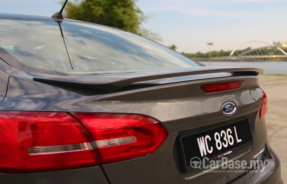 Ford Focus Sedan Mk3 (C346) FL (2016) Exterior