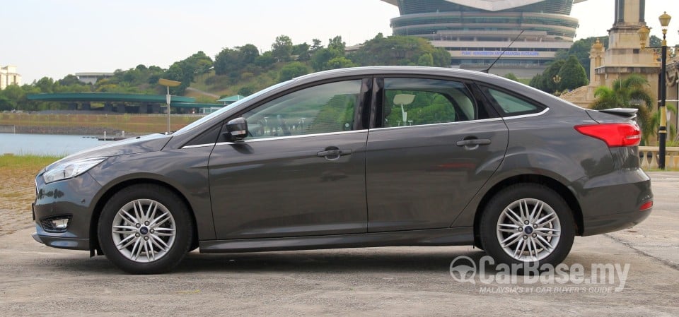 Ford Focus Sedan Mk3 (C346) FL (2016) Exterior