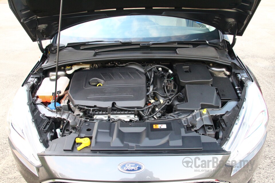 Nissan Grand Livina L11 Facelift (2013) Exterior