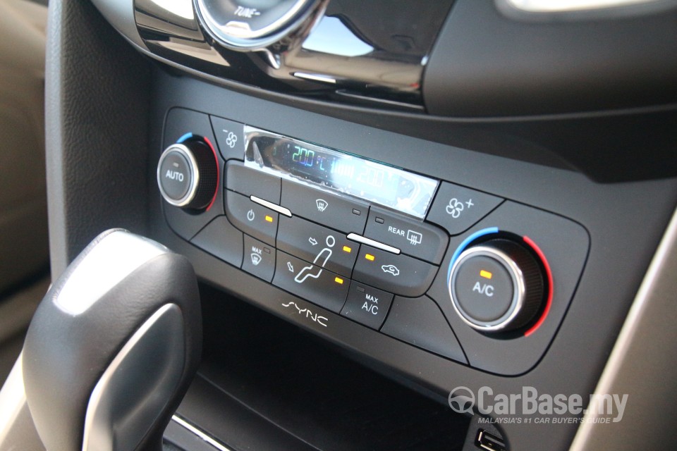 Ford Focus Sedan Mk3 (C346) FL (2016) Interior