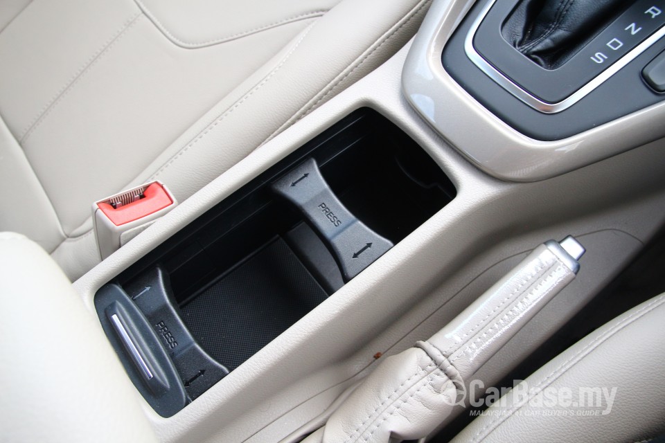 Ford Focus Sedan Mk3 (C346) FL (2016) Interior