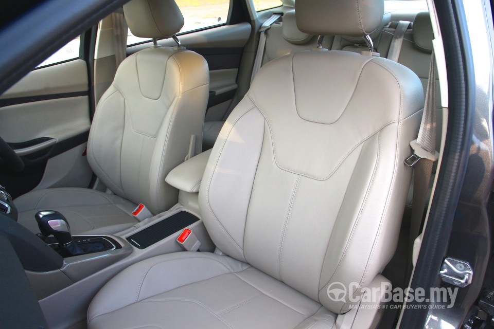 Ford Focus Sedan Mk3 (C346) FL (2016) Interior