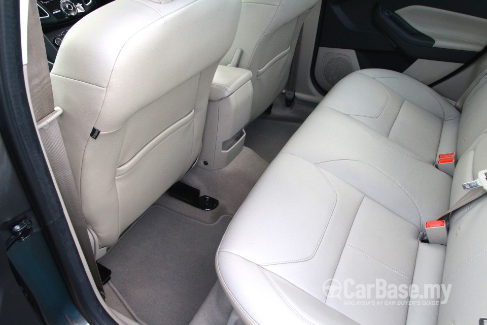 Ford Focus Sedan Mk3 (C346) FL (2016) Interior