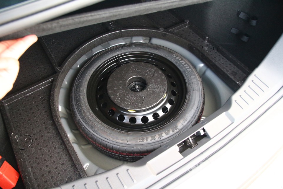 Ford Focus Sedan Mk3 (C346) FL (2016) Interior