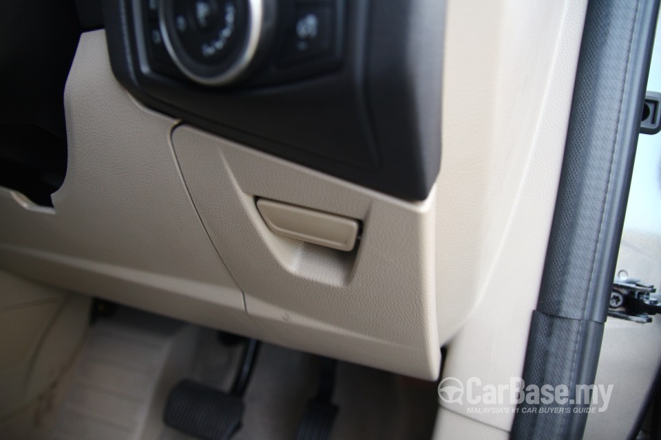 Ford Focus Sedan Mk3 (C346) FL (2016) Interior
