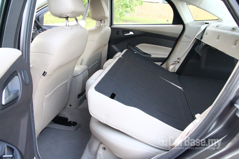 Ford Focus Sedan Mk3 (C346) FL (2016) Interior