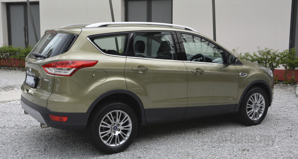 Nissan Grand Livina L11 Facelift (2013) Exterior