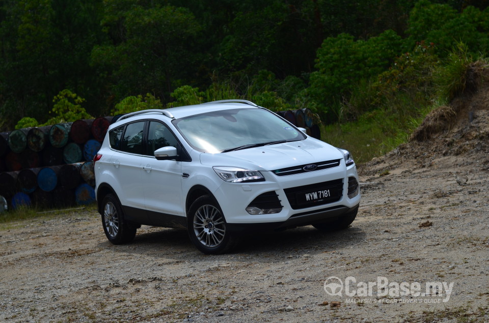 Ford Kuga Mk2 (C520) (2013) Exterior