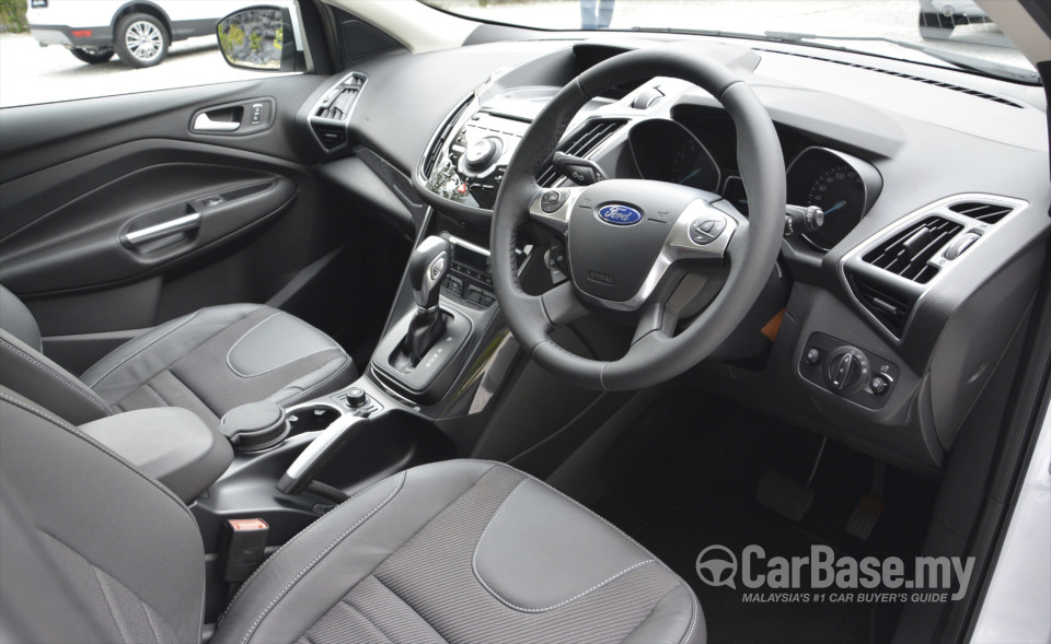 Ford Kuga Mk2 (C520) (2013) Interior
