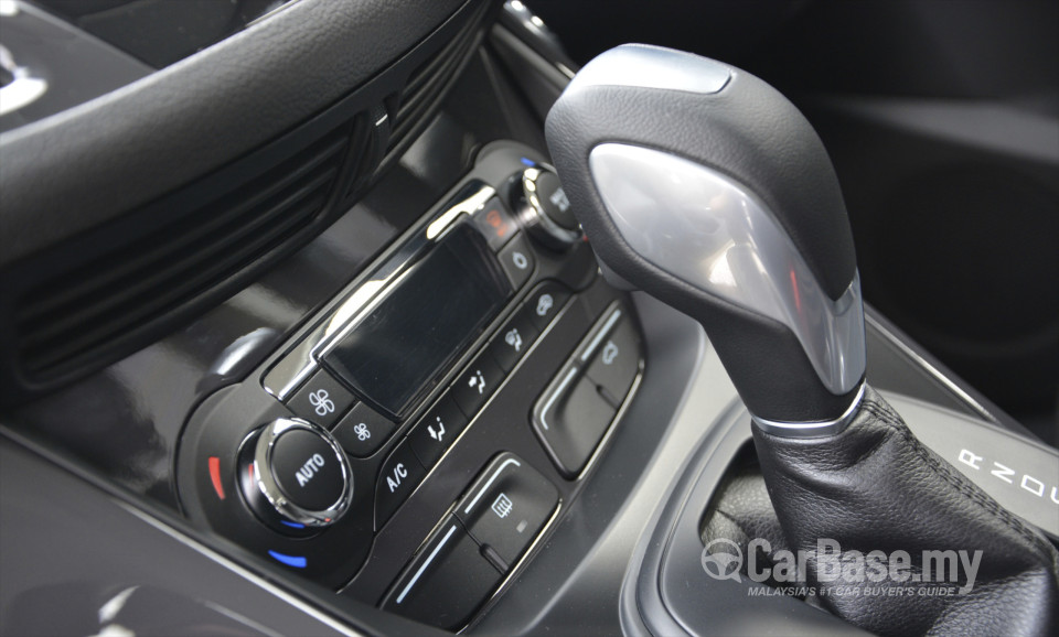 Ford Kuga Mk2 (C520) (2013) Interior