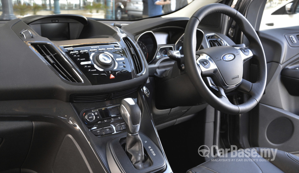 Ford Kuga Mk2 (C520) (2013) Interior