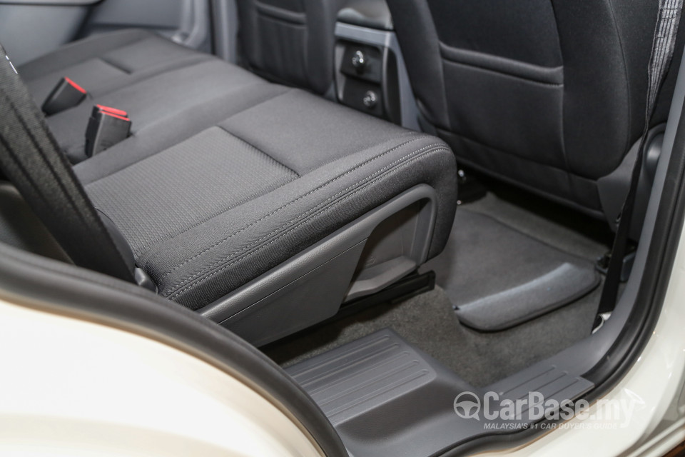 Ford Everest T6 (2016) Interior