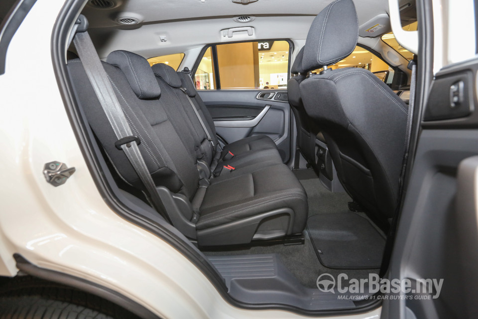 Ford Everest T6 (2016) Interior