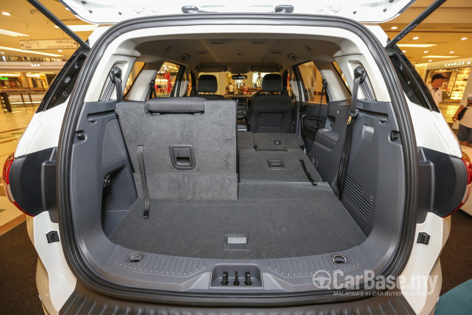 Ford Everest T6 (2016) Interior