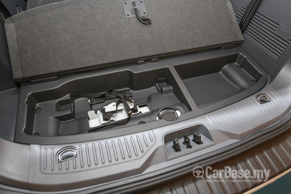 Ford Everest T6 (2016) Interior