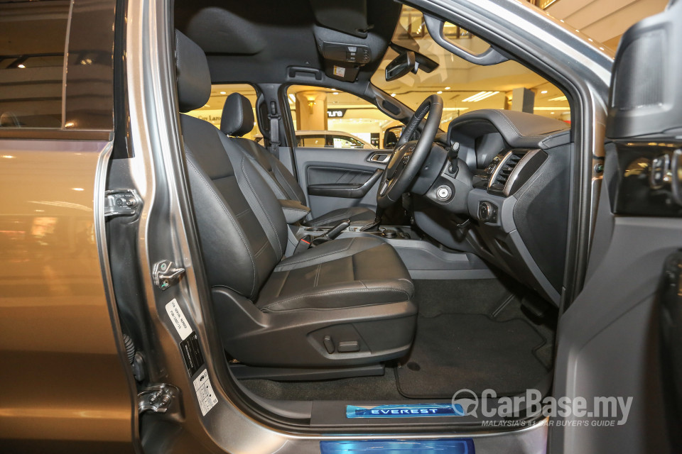Ford Everest T6 (2016) Interior