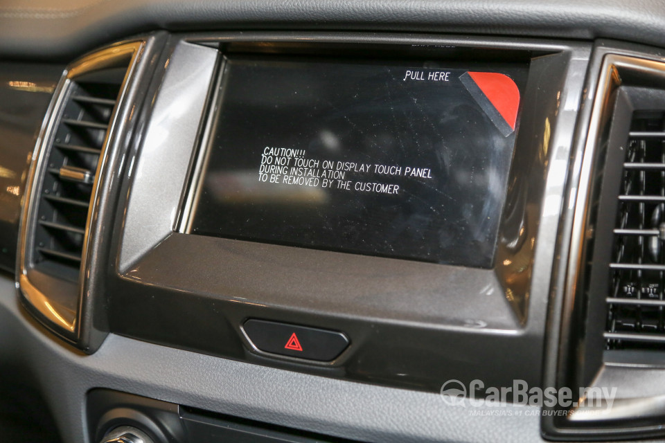 Ford Everest T6 (2016) Interior