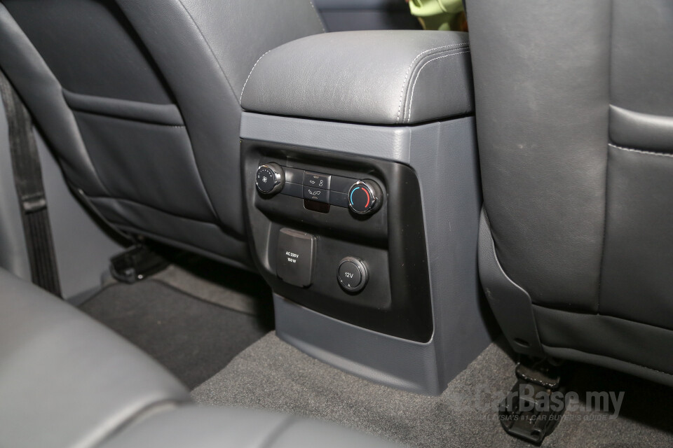 Land Rover Range Rover L405 (2013) Interior