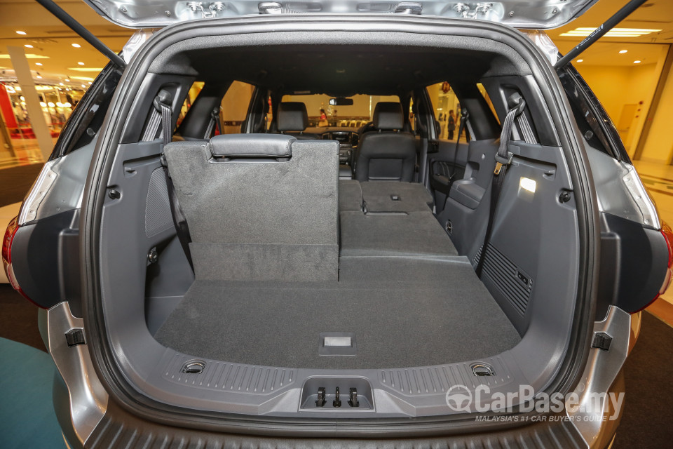 Ford Everest T6 (2016) Interior
