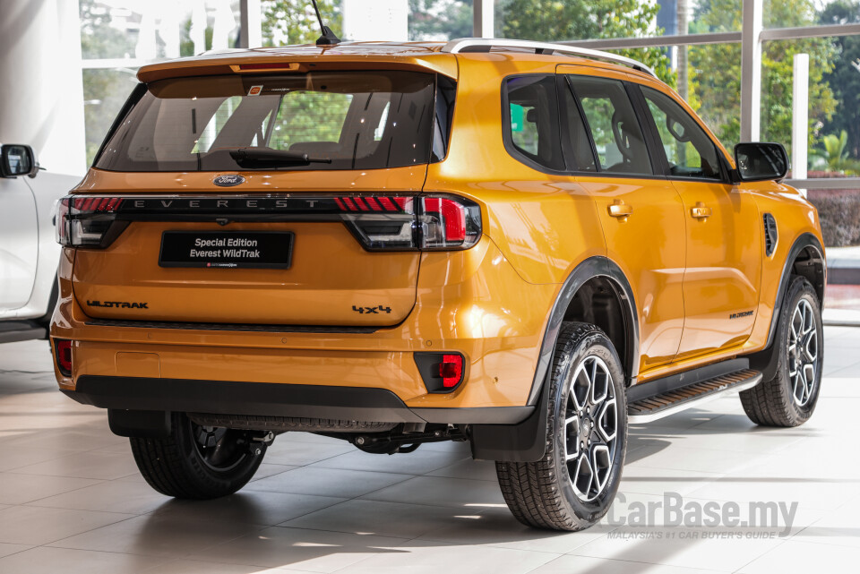 Ford Everest UB (2022) Exterior