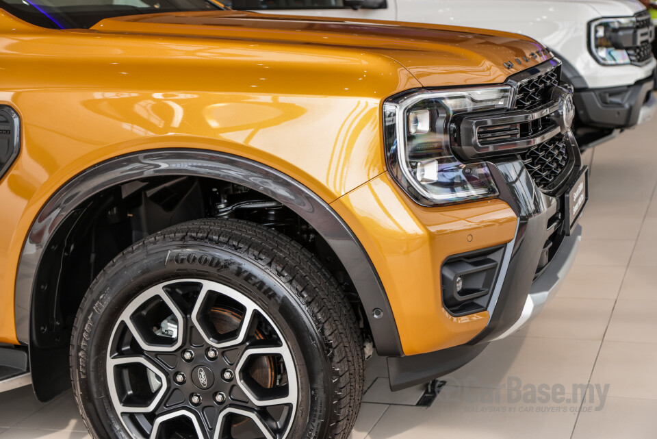 Ford Everest UB (2022) Exterior