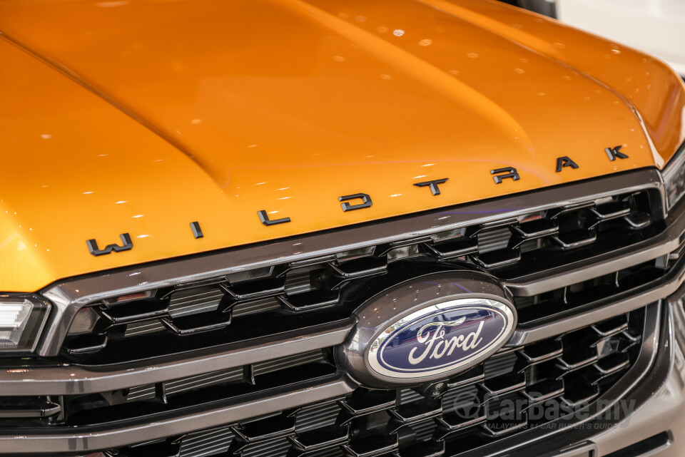 Ford Everest UB (2022) Exterior