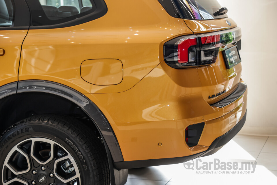 Ford Everest UB (2022) Exterior