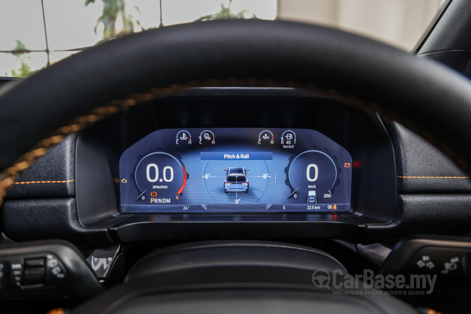 Ford Everest UB (2022) Interior