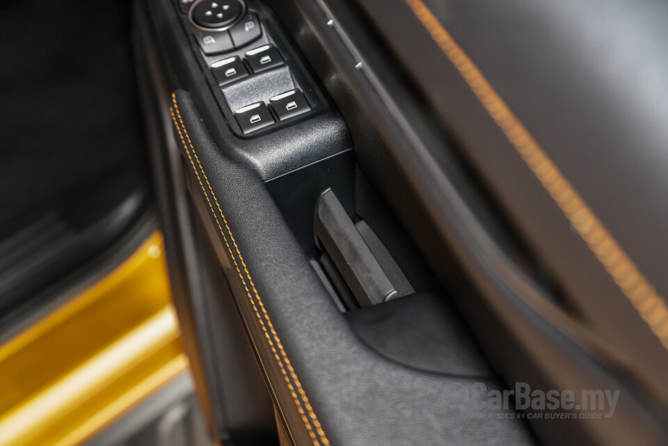 Ford Everest UB (2022) Interior