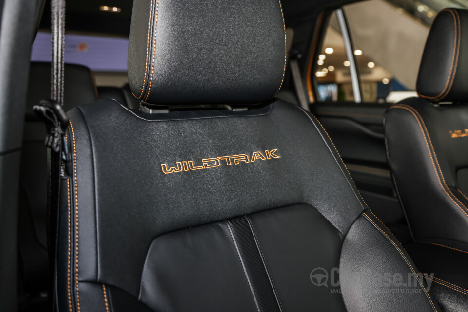 Ford Everest UB (2022) Interior