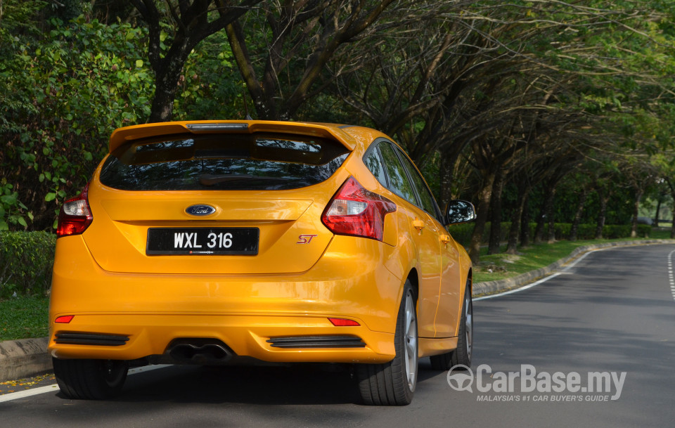 Ford Focus ST Mk3 (C346) (2012) Exterior