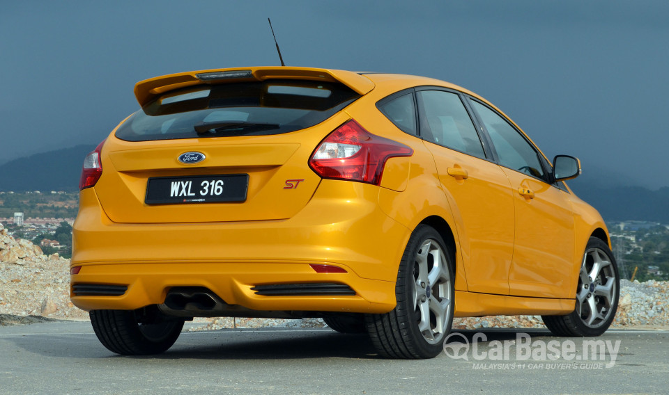 Ford Focus ST Mk3 (C346) (2012) Exterior
