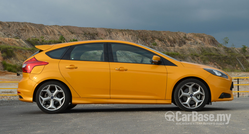 Ford Focus ST Mk3 (C346) (2012) Exterior