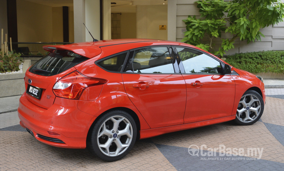Ford Focus ST Mk3 (C346) (2012) Exterior